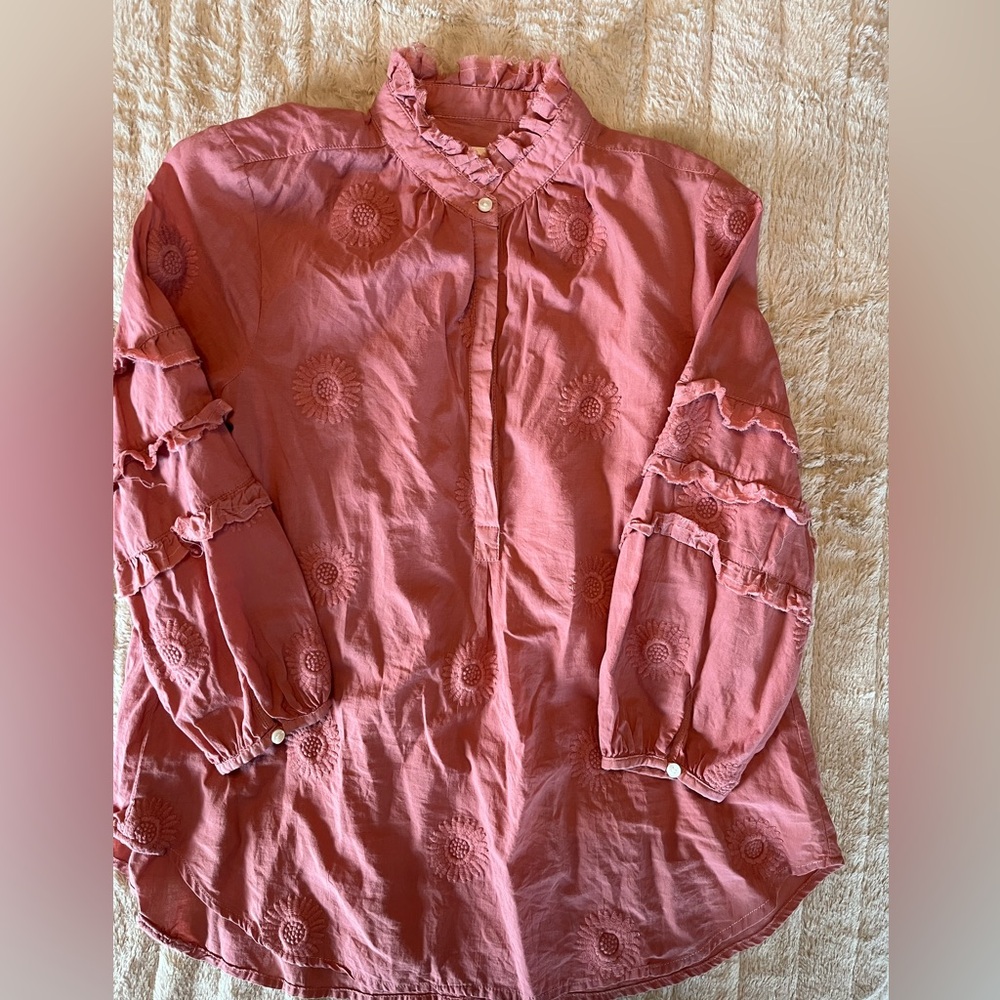 Anthropologie Isabella Sinclair Blush with Flower‎ Ruffle Detail  Blouse XS